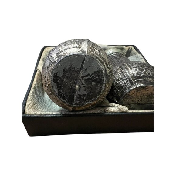 Vintage Metal Salt & Pepper Shaker Set W/Box‎ - Picture 3 of 5